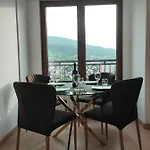 Grand View Daire